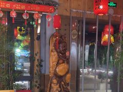 -头上红煨盐鸡·非遗院子餐厅