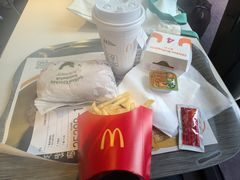 -麦当劳(哈西万达店)