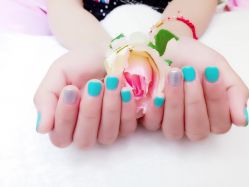 点击看大图 新鲜出炉的美甲照-安娜美甲美睫沙龙