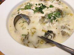 -严记小天府酸菜鱼(西四路店)