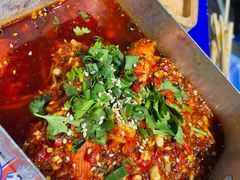 -马路边边串串香(苗栗路店)