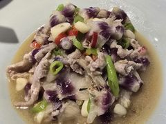 -头上红煨盐鸡·非遗院子餐厅