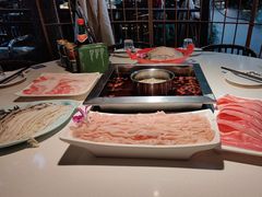 -二荆条·蜀鲜汇城市森林火锅