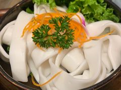 -老牌坊云南鱼豆花火锅(爱建店)