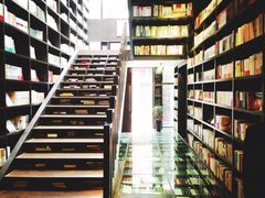 iphone_upload_pic-钟书阁(松江泰晤士小镇店)