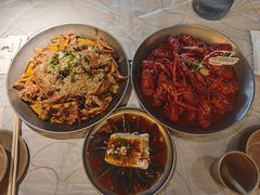 -巴厘龙虾·榜首油焖大虾(音乐学院·沿江酒馆店)