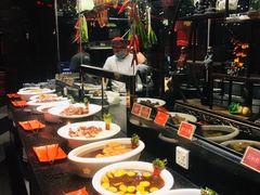 -四海一家自助餐(益田假日广场店)