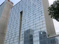 -深圳国际会展中心希尔顿酒店(前海华发冰雪世界店)