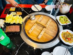 -六州府地锅鸡·农家菜·龙虾(未来科技城店)