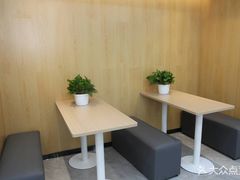-新航道·雅思托福·Alevel AP·留学考研(光谷校区)