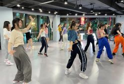 -STAR舞蹈工作室