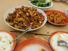 -老三样·旧食新味(绿地店)