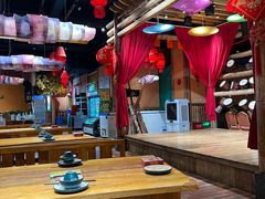 大堂-老滇山寨•云南特色菜•地方菜•民族风情歌舞表演(金碧店)
