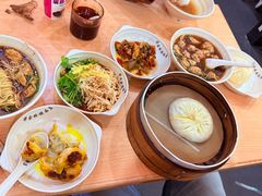 蟹黄汤包-蒋家桥饺面店(东关街店)