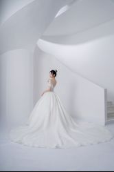 -予白婚纱礼服馆