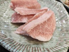 -臻牛烤肉