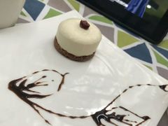 -燕庭·纯燕窝·甜品下午茶(南京西路店)