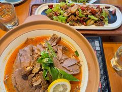 -菌自由丨野生菌火锅特色庭院餐厅(丽江古城店)