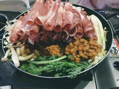 部队锅-MI WU FACTORY米屋美食工厂餐厅(绿地店)