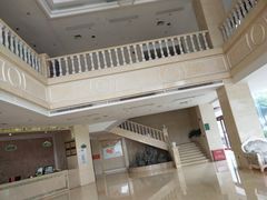 -维也纳酒店(深圳国际会展中心沙井上南店)