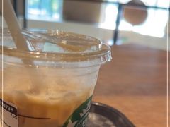 -星巴克(迪士尼小镇店)
