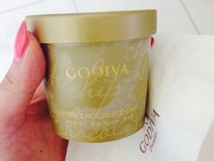 iphone_upload_pic-GODIVA(王府井apm店)