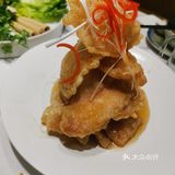 朋友一起吃饭。六点半的还有空位，坐了不到半小时
