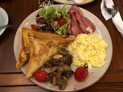 法式煎吐司早午餐-VESH COFFEE(定西路店)