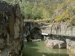 -百里山水画廊乌龙峡谷