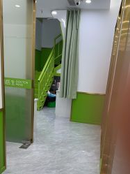 -苗医生专业祛痘·皮肤管理