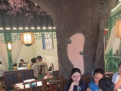 -荷塘秋月·本帮江浙菜(国权路店)