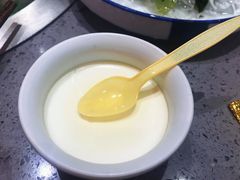 羊来顺自制酸奶-羊来顺冰煮鲜羊铁锅烀羊肉(八卦岭店)