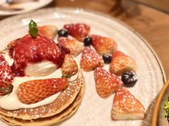 草莓松饼-pLeace必乐时(天环广场店)