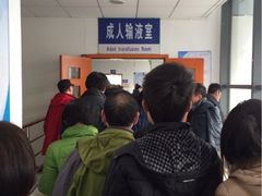 排隊人群-上海市第十人民医院(总院)