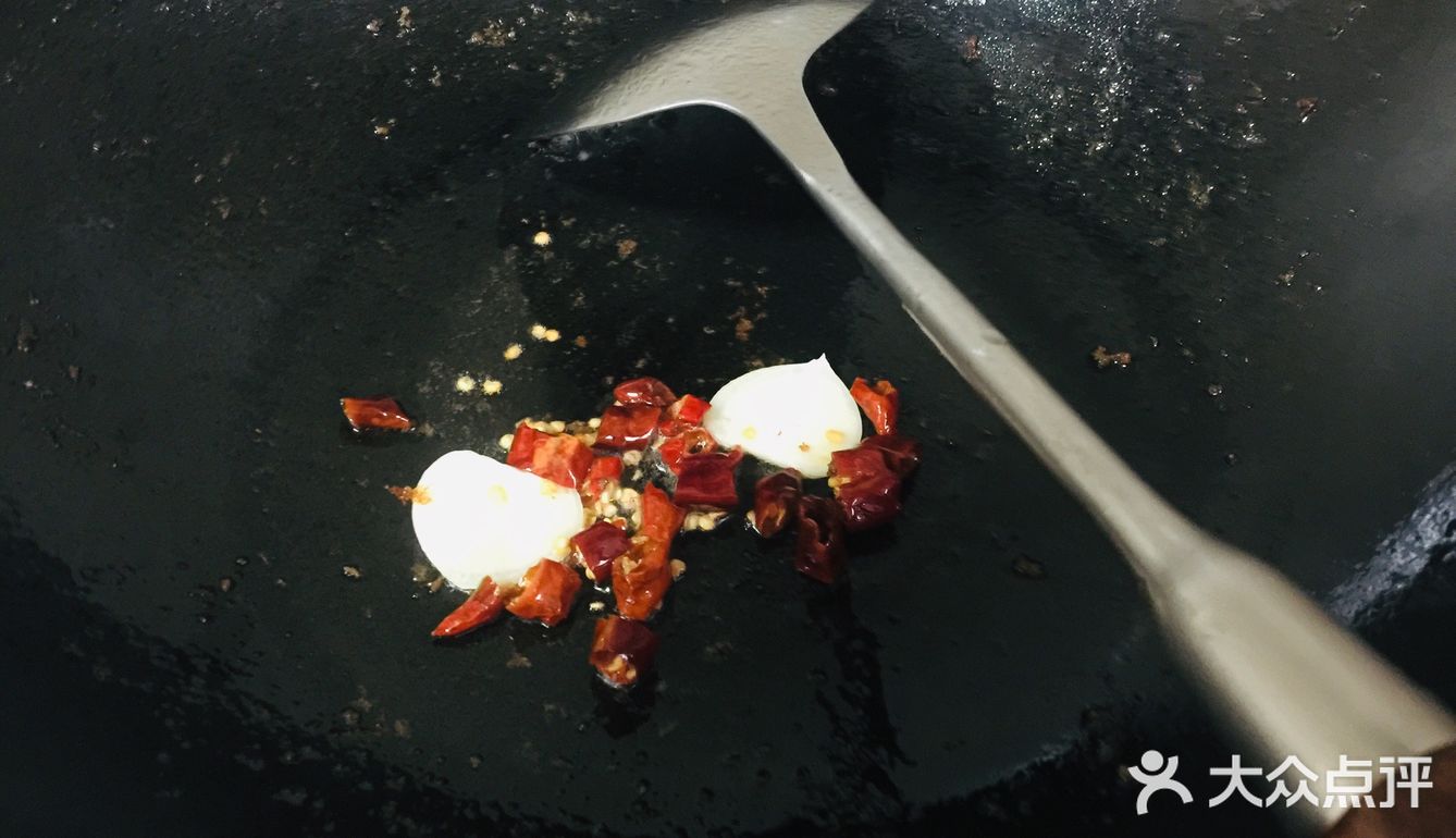 夏季川菜必备的香辣宫保鸡丁