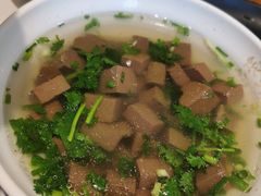 馋口鸭血汤-馋三尺蟹粉小笼(人民广场店)