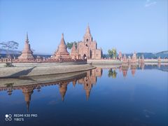 -一寨两国风景区