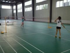 android_upload_pic-布波运动公园羽毛球场