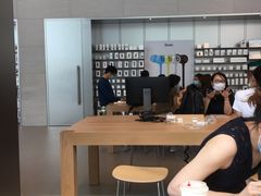 -Apple零售店(华贸购物中心店)