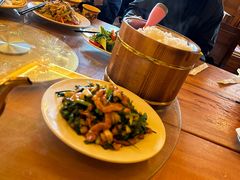 香巴拉小炒肉-三兄弟餐吧