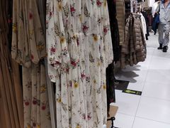 -优衣库(北京万柳华联购物中心店)