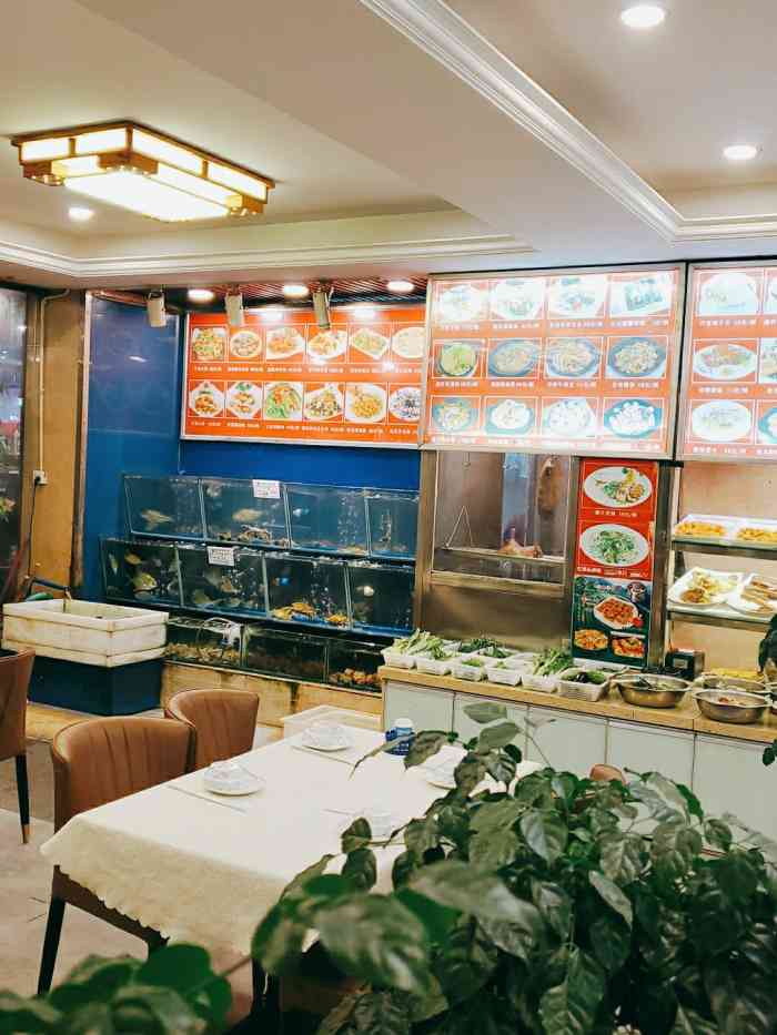 潮江春(科新路店)-"[薄荷]环境:标准的潮州菜馆,有排档也.