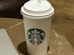 -星巴克臻选(北京嘉里中心第二店)