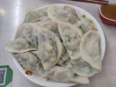 -鲜鲜锅贴(荆山路店)