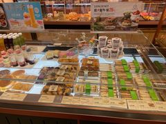 面包甜点陈列柜-多乐之日(西苑龙湖店)