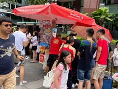 -詹爷爷乌节路街头冰淇淋
