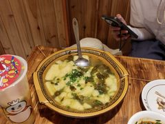 -乡土特色.冷锅鱼.牦牛肉汤锅