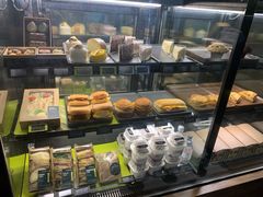 面包甜点陈列柜-星巴克臻选(重庆大融城店)