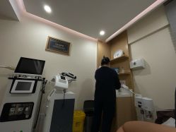 -臻悦医疗美容整形门诊部