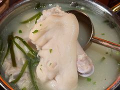 -何师烧烤Pro ·江湖川菜·小龙虾·精酿(太古里旗舰店)